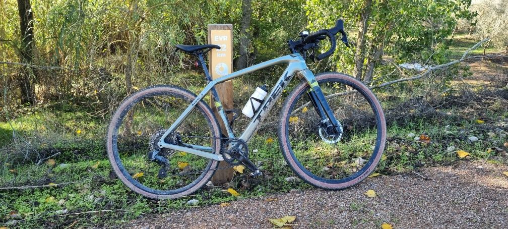 Trek Checkpoint SL6