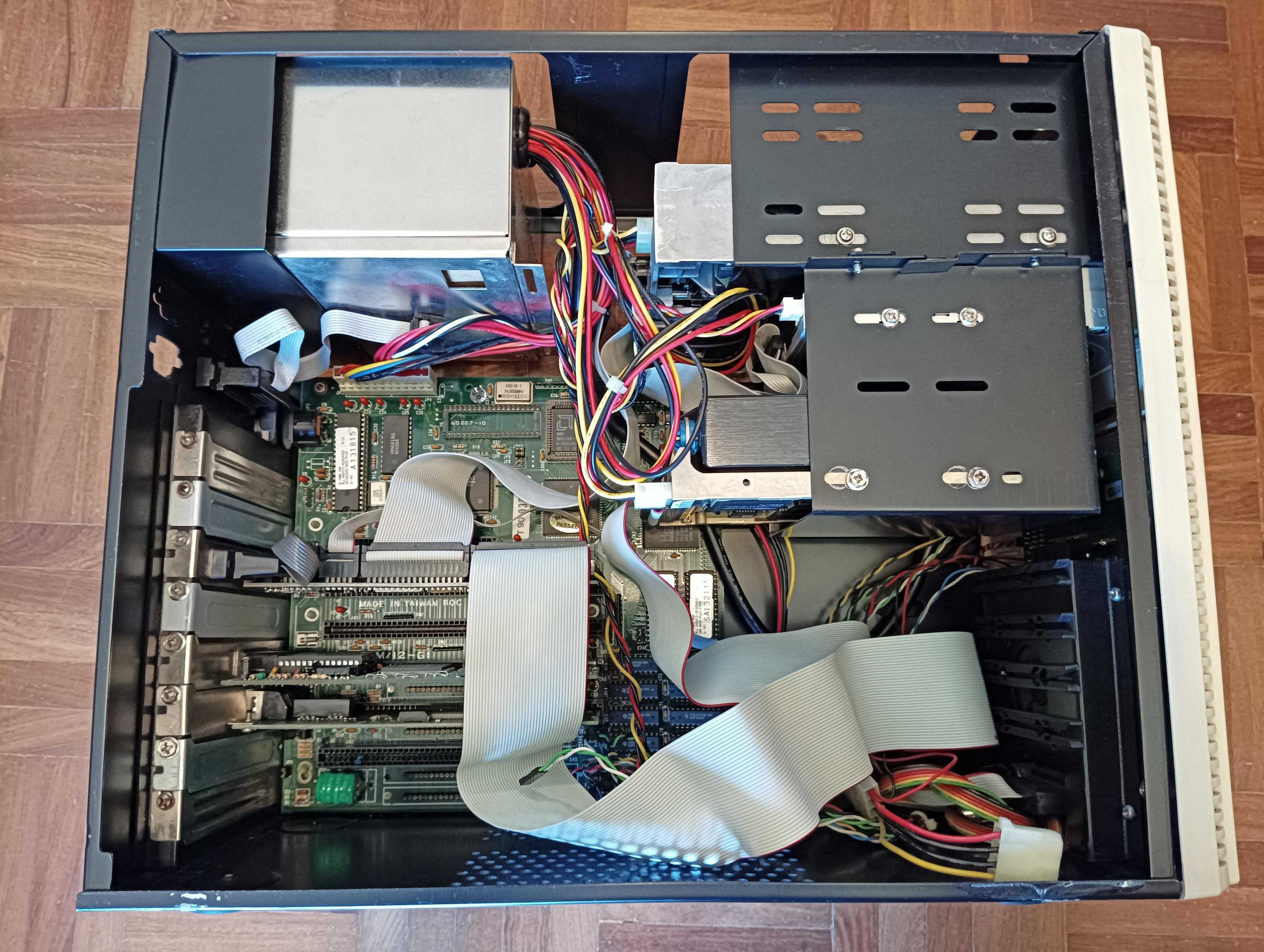Computador Antigo de Colecção, 80 286, 12 MHz, Monitor, Teclado e Rato