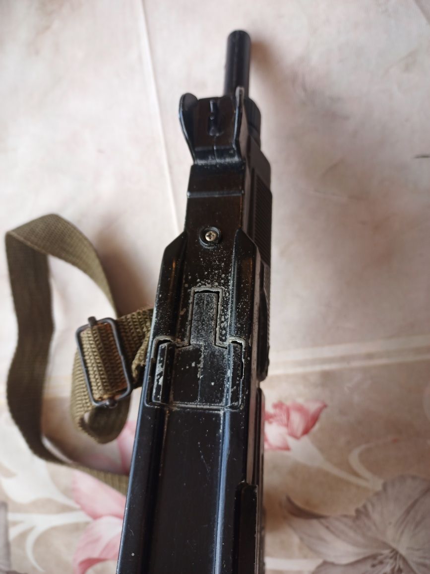 Играшка автомат УЗI ммг
