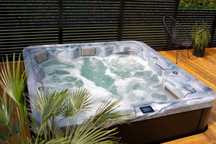 Wanna Jacuzzi Viskan Ekero – Luksusowy hydromasaż dla 6 osób, 54 dysze