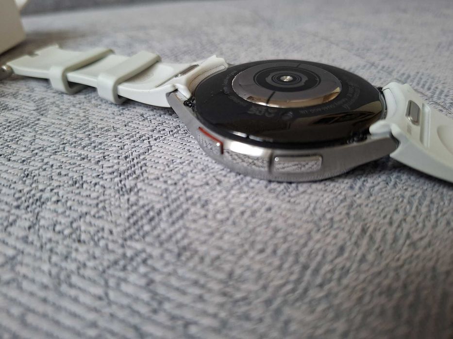 Praktycznie nowy Samsung Galaxy watch 6 Classic 47mm wersja z LTE.