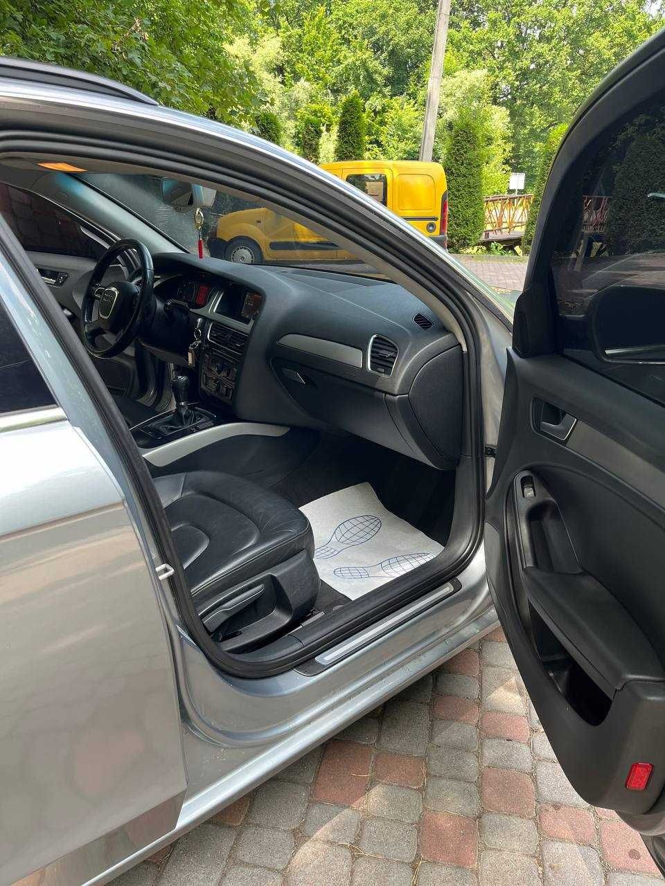 Audi A4 2010 (B8/8K)