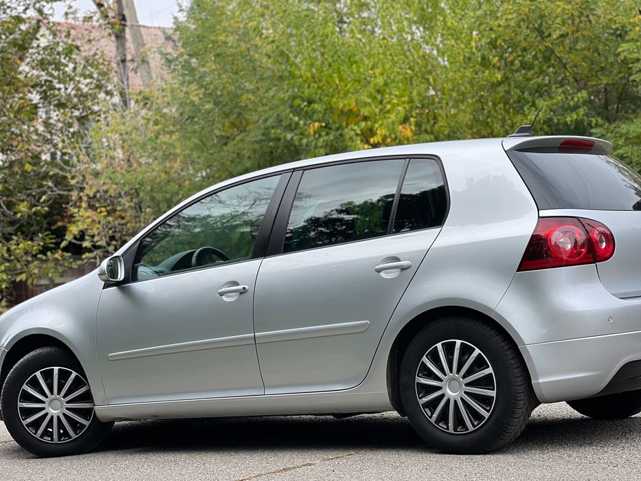 Volkswagen Golf R line