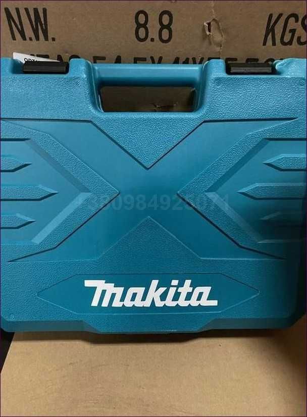 Шуруповерт makita с 2 акумуляторами набор бит сверл гибкий вал в кейсе