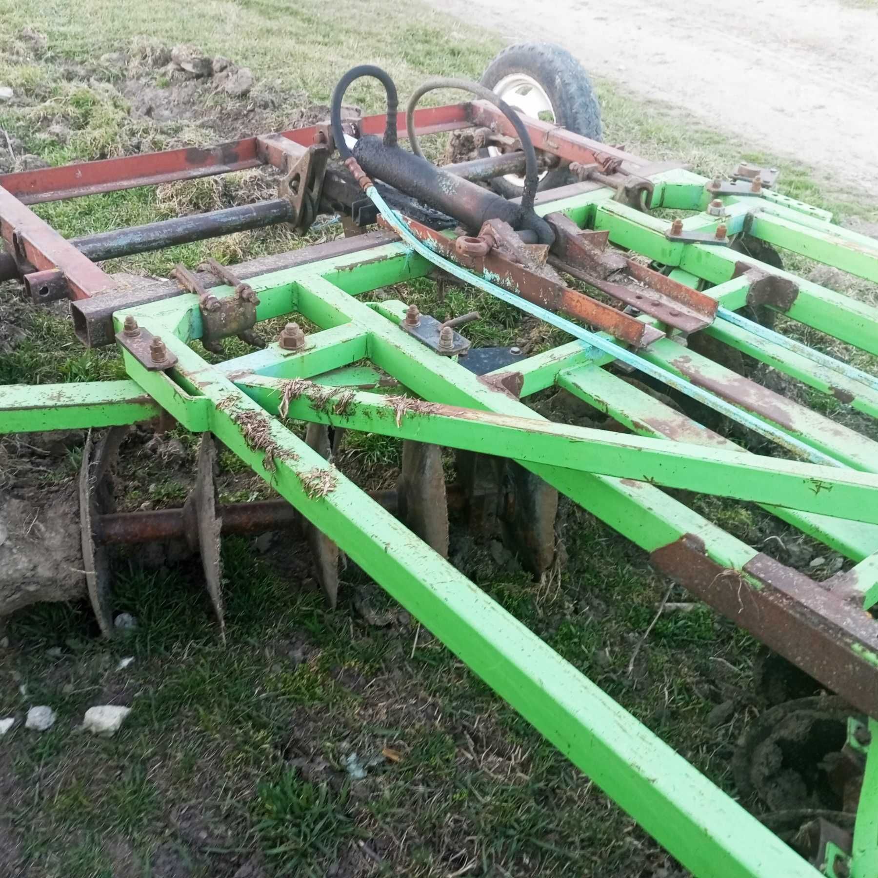 Дискова борона бомет прицепна