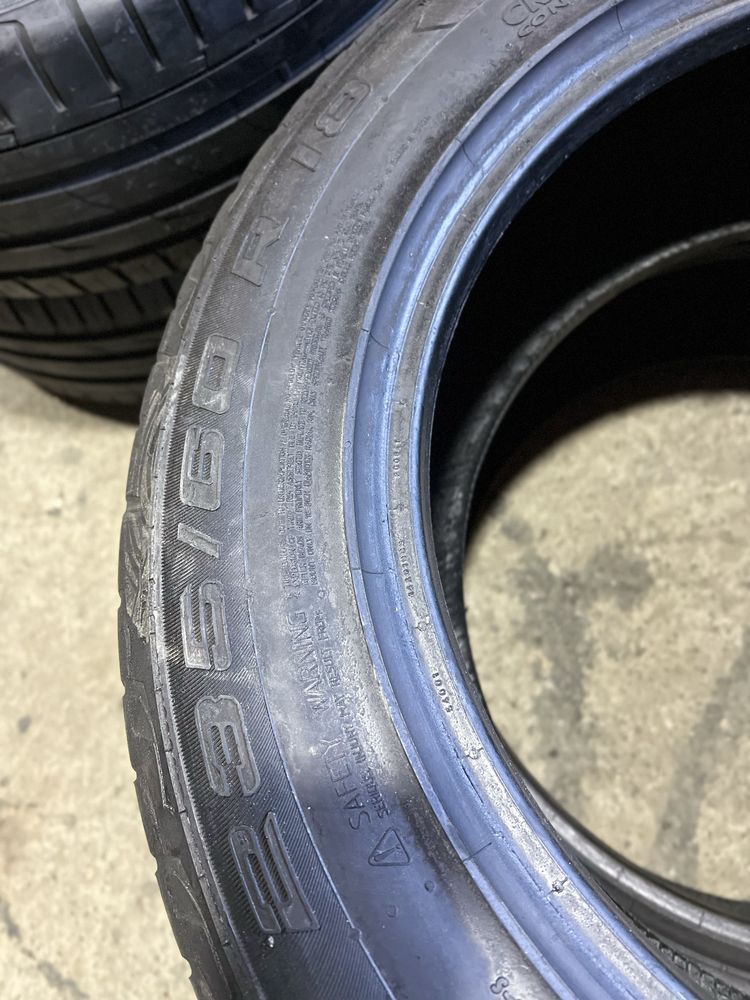 Комплект літніх шин 235/60 R18 Nokian+Continental