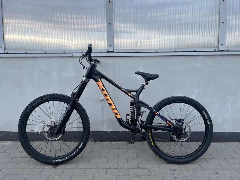 Kona supreme operator DH carbon