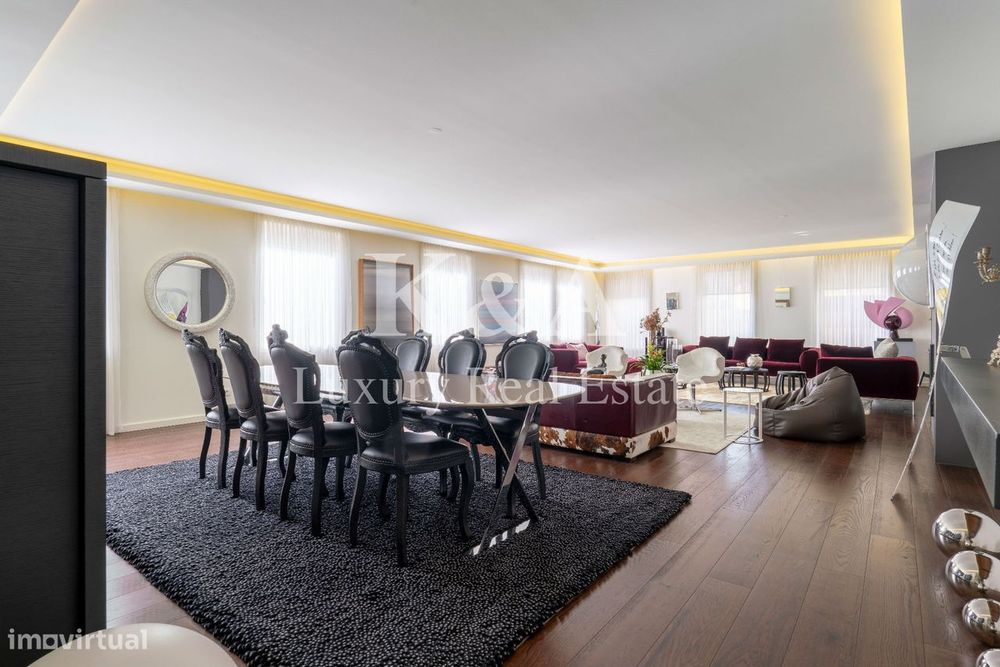 Moradia T5 na Foz Velha.