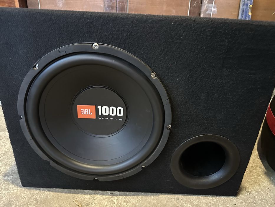 Продам сабвуфер 1000w