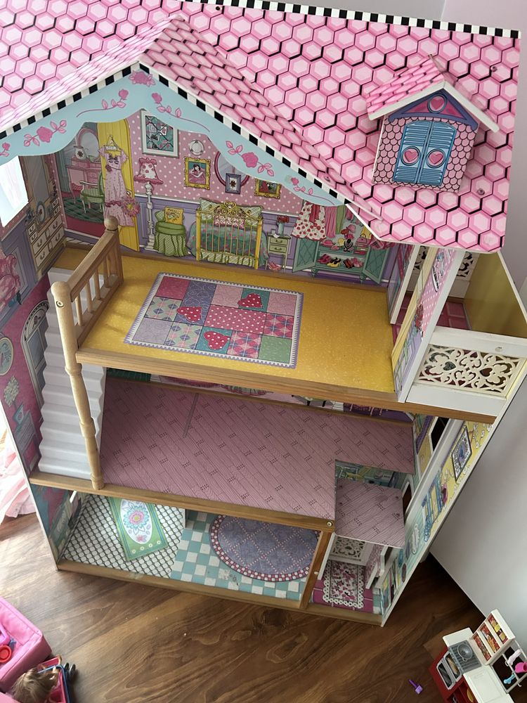 Duzy domek KidKraft z windą lalki motor akcesoria itp
