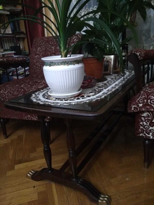 Журнальный столик