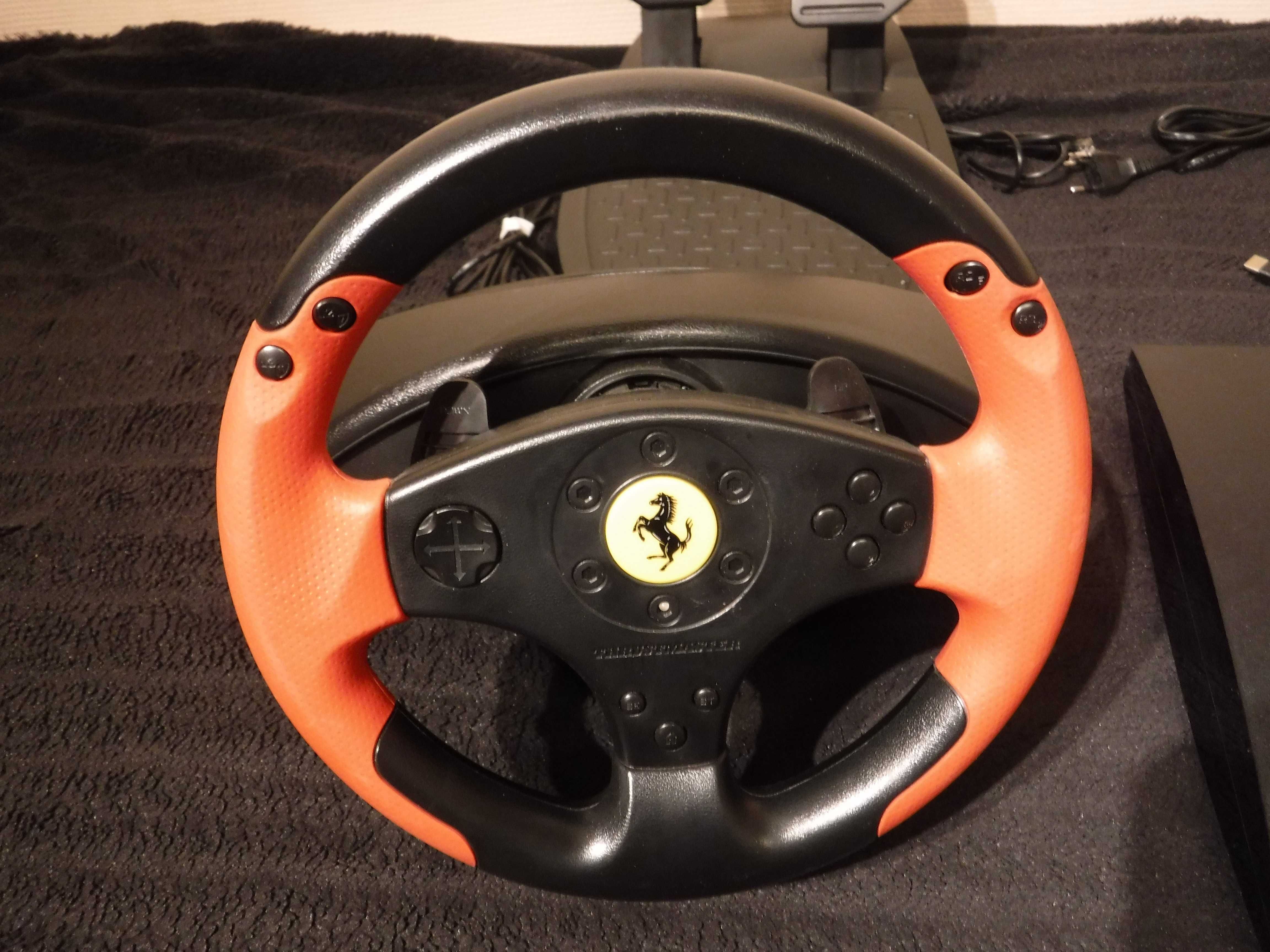 Konsola PS3 wraz z Kierownicą   Thrustmaster Ferrari