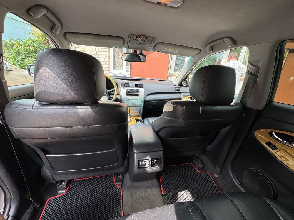 Продам Toyota Camry 3,5