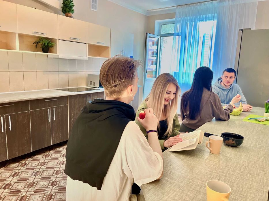 Хостел зі всім необхідним! Поряд метро Либідська, АТБ!