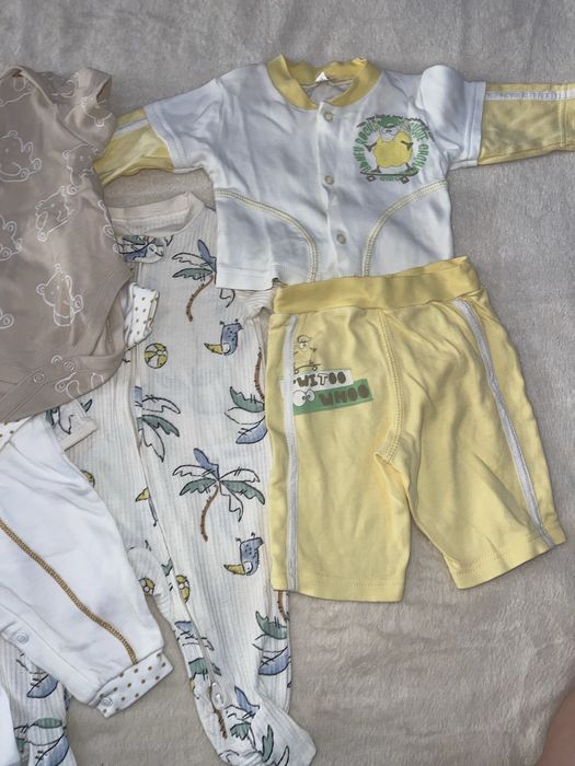 Одяг для немовлят