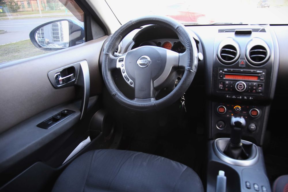 Продам Nissan Qashqai