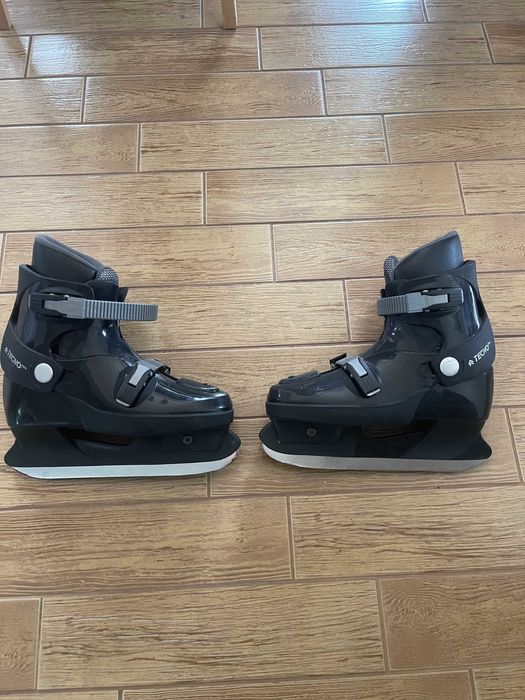 sprzedam łyżwy chłopięce roz. 37-40 firmy Tecno