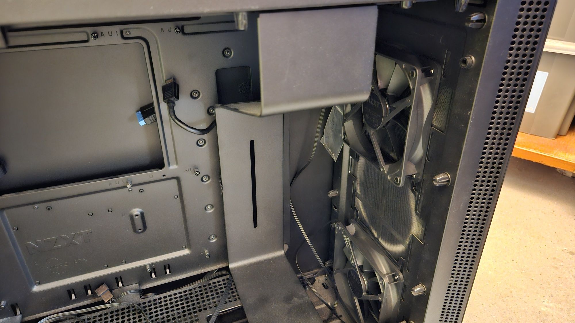 Obudowa komputerowa NZXT H710