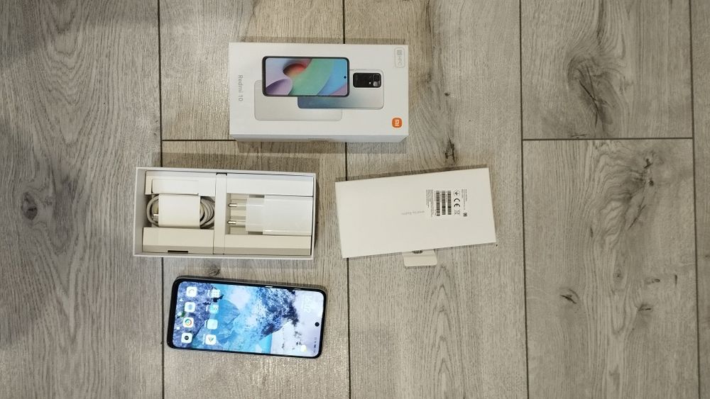 Отличное состояние Xiaomi Redmi 10 NFC 4/64GB