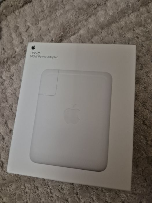 Оригінальний Apple 140W USB-C Power Adapter (MW2M3ZM/A) | Новий