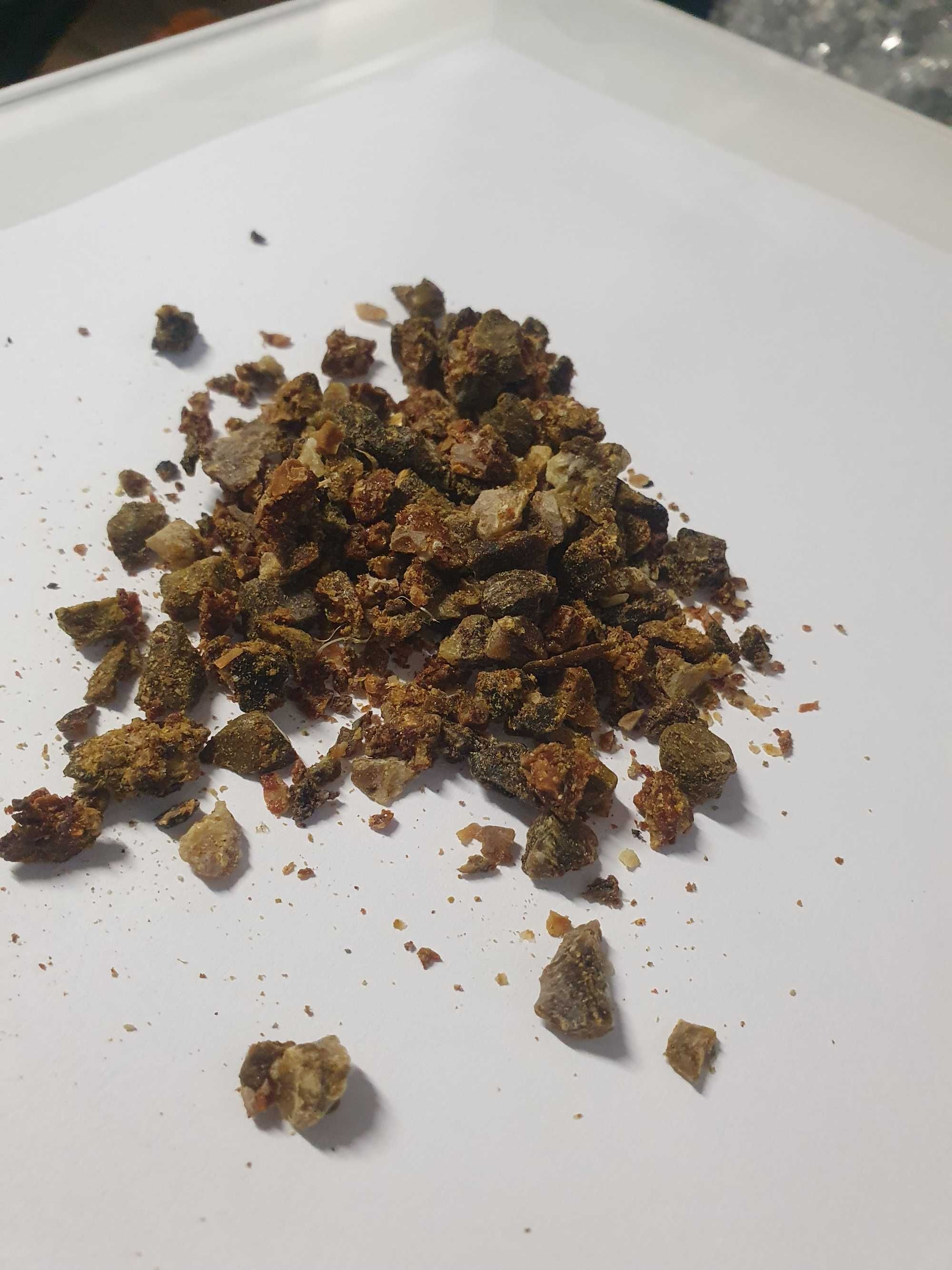 Propolis Kit pszczeli surowy do nalewek, kropli, maści 100 gram