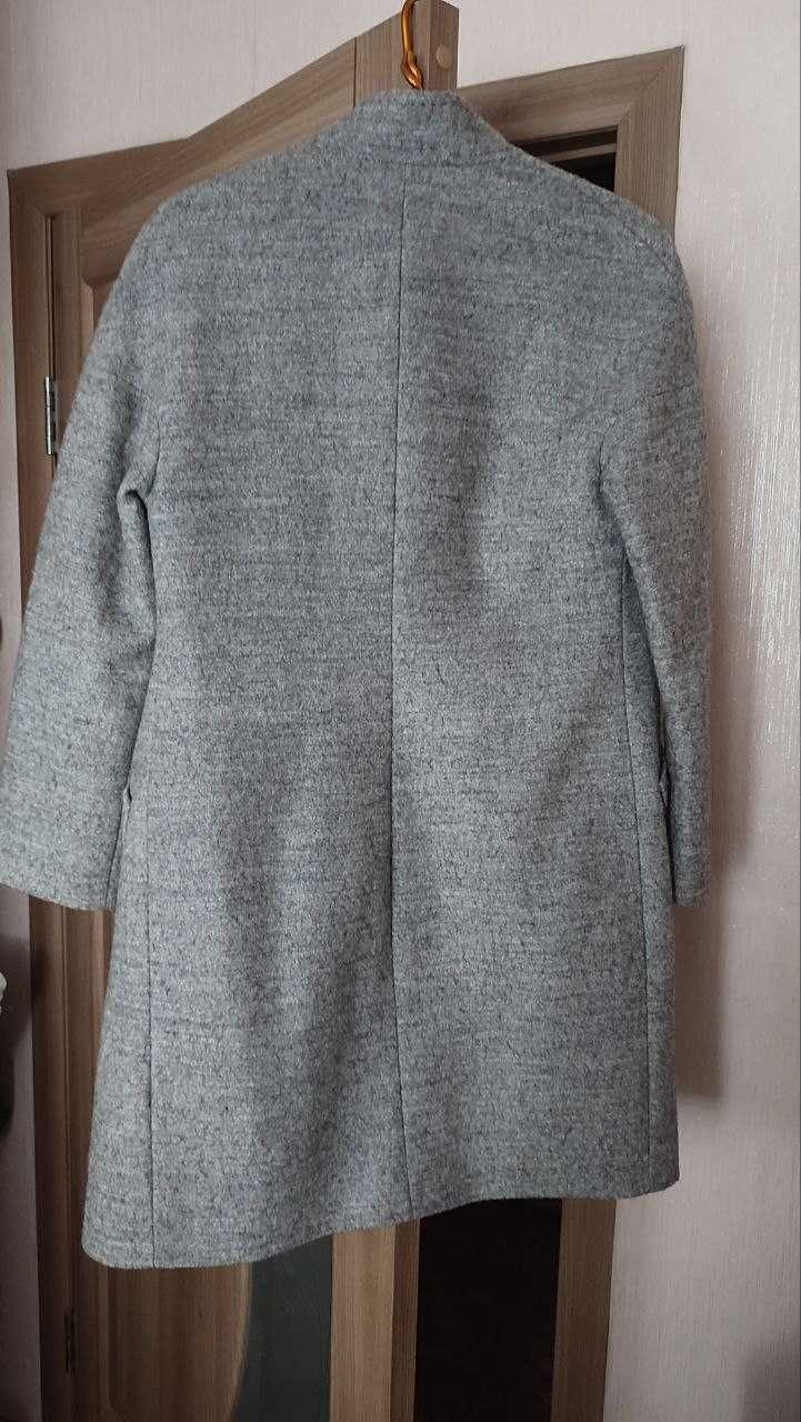 Женское пальто  весна-осень, 46 размер