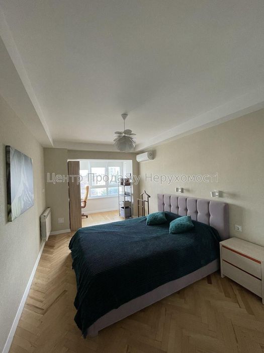 Продам 3к. КПІ (м. Політехнічний інститут) Шевченківський р-н. Центр