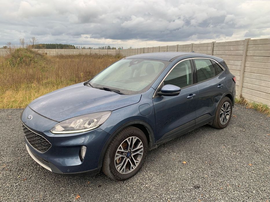 Ford Kuga 2.5 benzyna phev moc 225 KM hybryda Plug-in automat