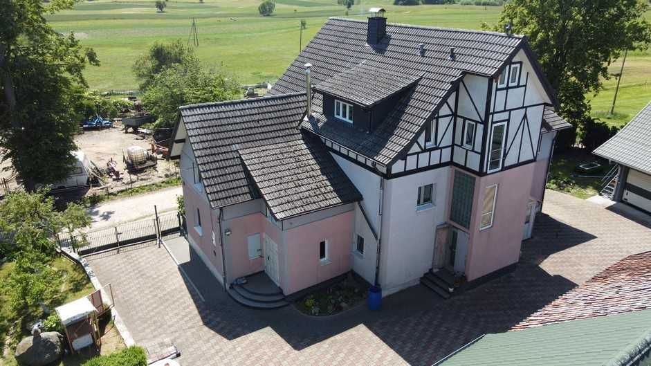 Dom nad jeziorem Mazury