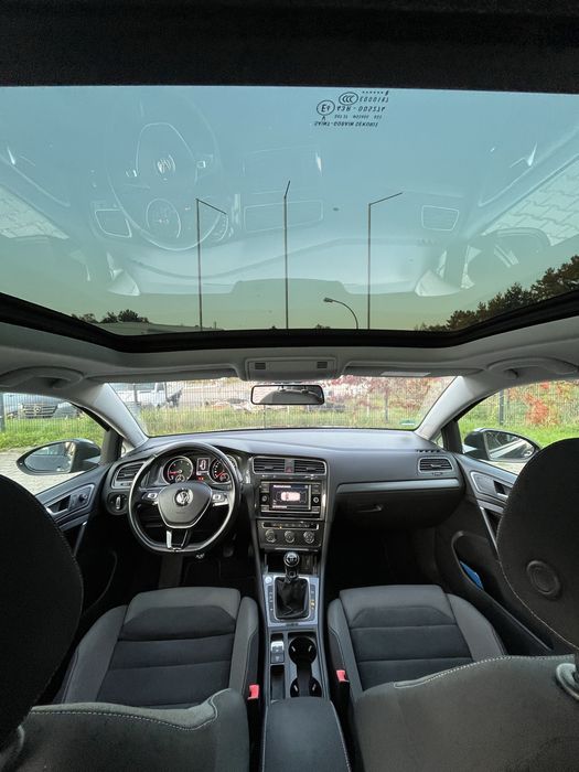 Volkswagen Golf 7 1.6 tdi 2018 року з панорамним дахом
