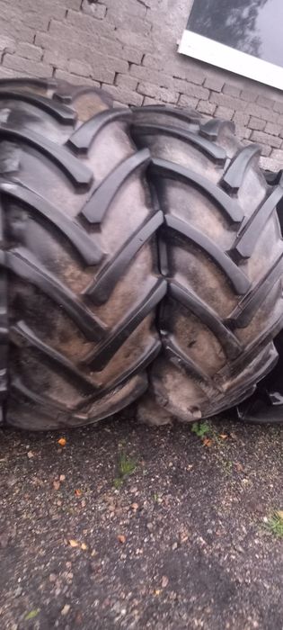 Opony 500/70 R24