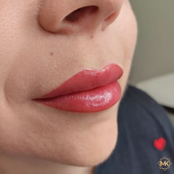 Makijaż permanentny brwi, makijaż permanentny ust, brwi ombre, usta