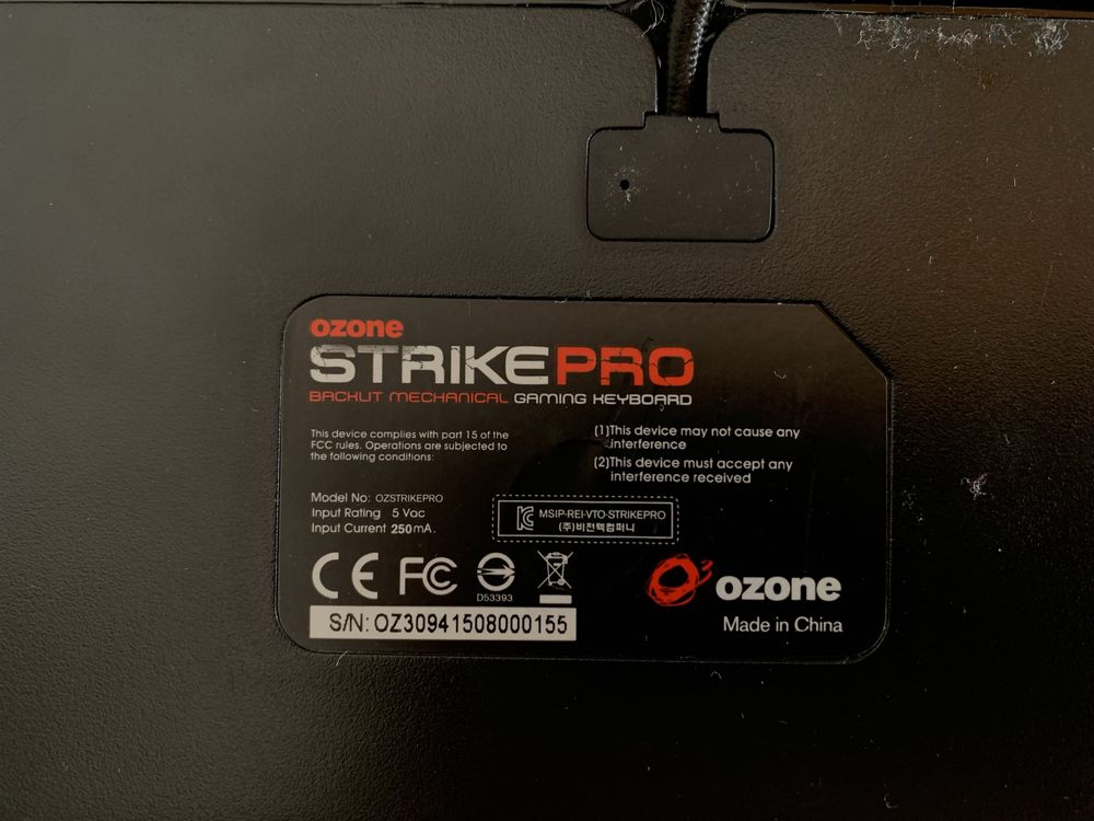 Teclado mecânico Ozone Strike Pro + Rato Cm Storm Devastator