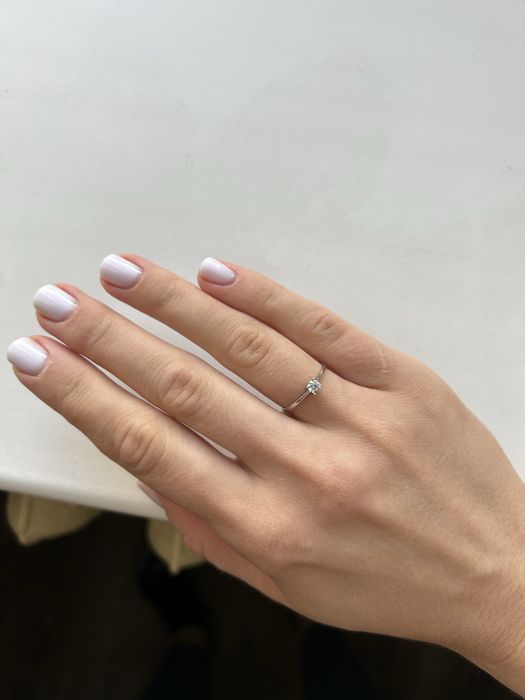 Кольцо помолвочное белое золото