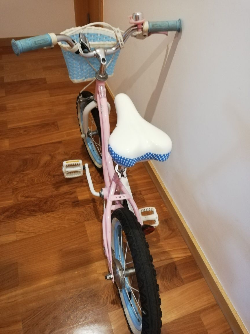 Bicicleta de menina 4 a 7 anos - inclui "rodinhas"