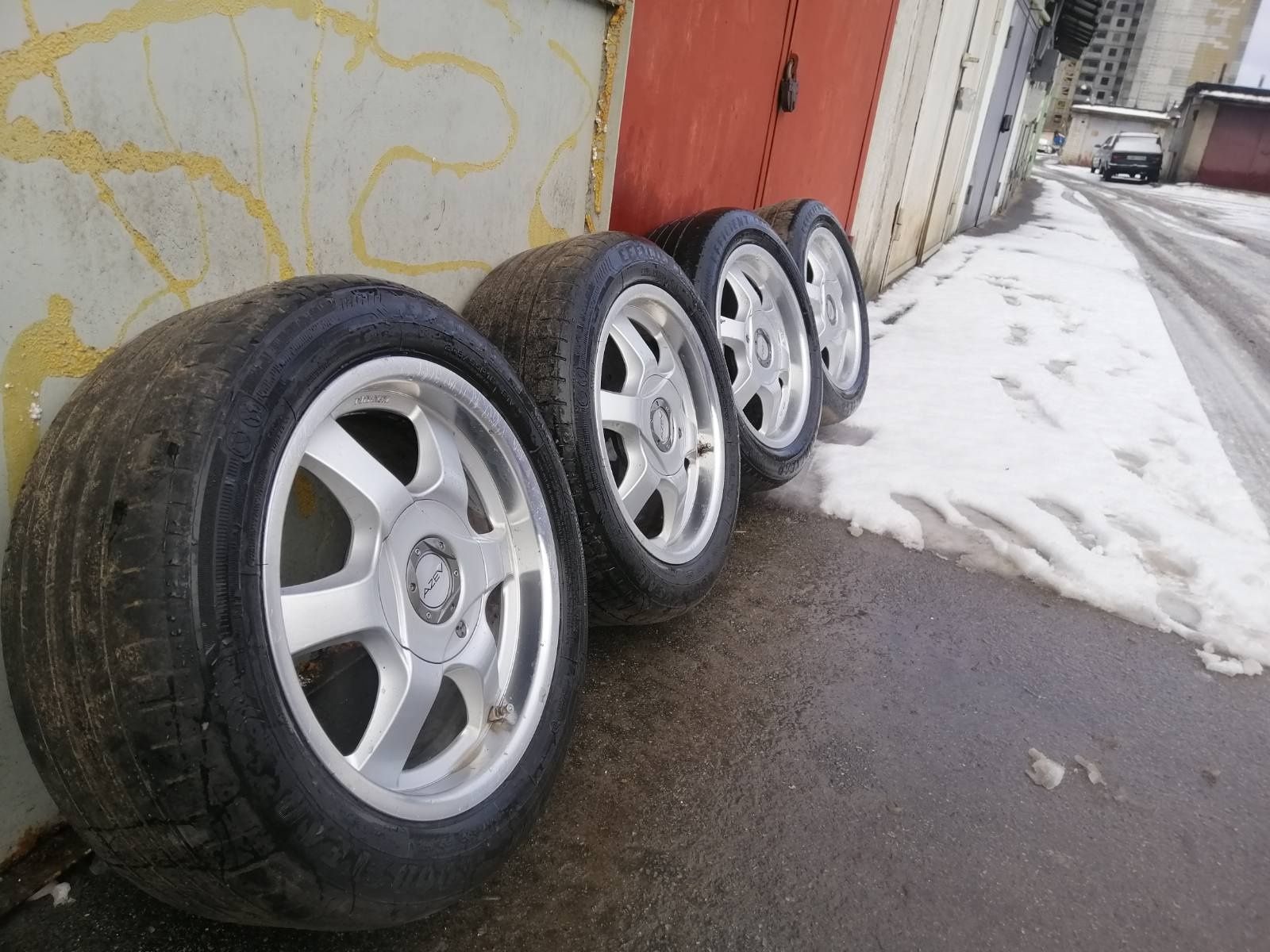 Продам диски R 16 5/100 і літньою гумою