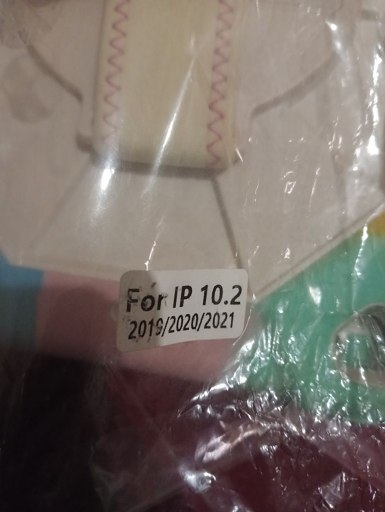 Etui do ipada 10.2