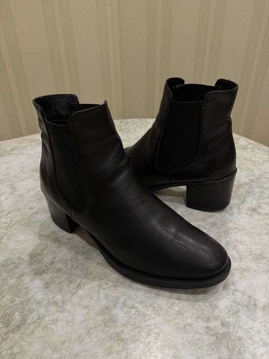 Черевики жіночі