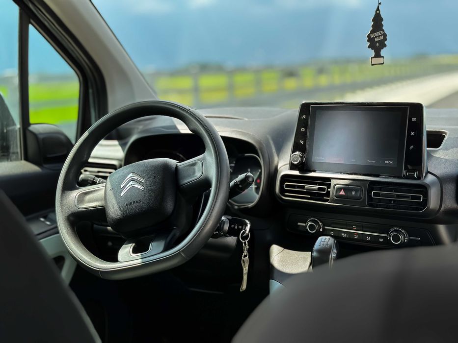 Citroen Berlingo WYPOŻYCZALNIA, WYNAJEM samochodu osobowego i busów