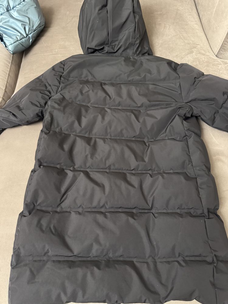 Продам пуховик zara