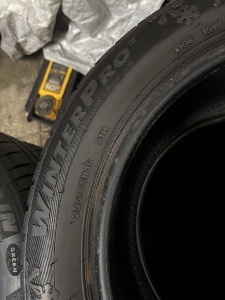 Komplet opon zimowych 205/55 R16