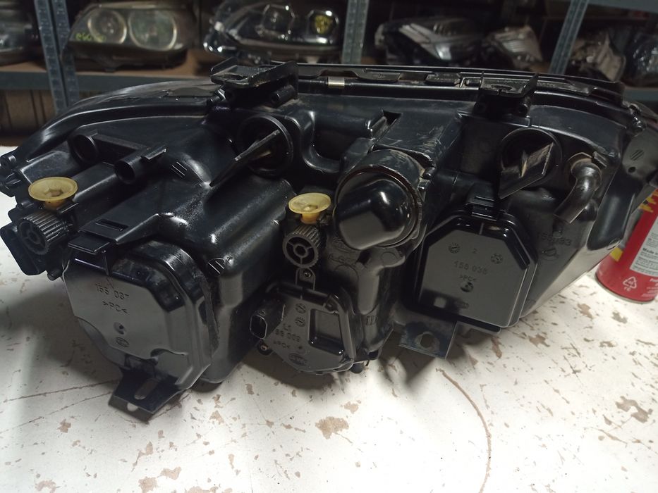 Komplet lamp BMW E65 przed liftem Xenon Europa