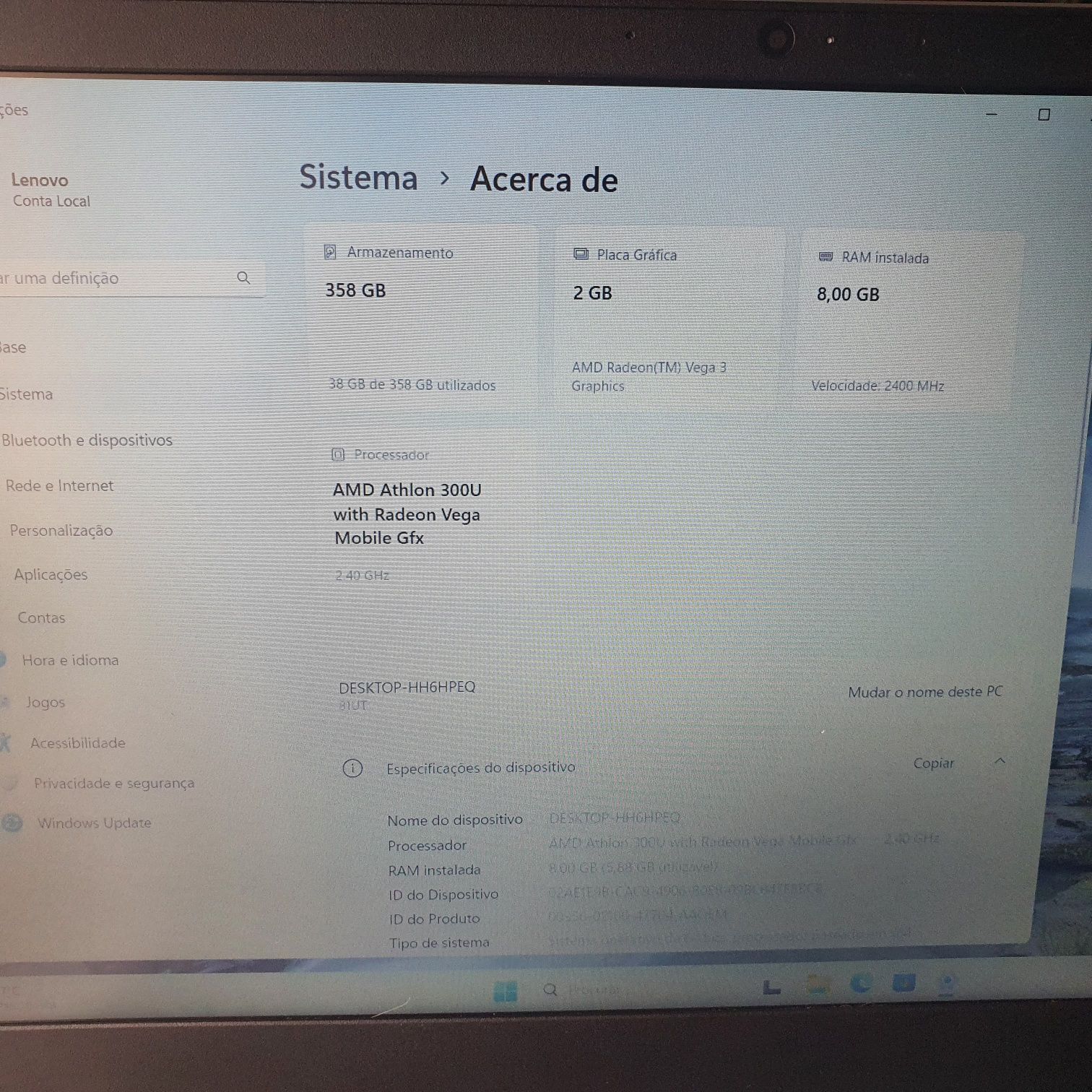 Portátil Lenovo 2,4 a 3,3 Ghz gráfica 2 Gb dedicada bom estado