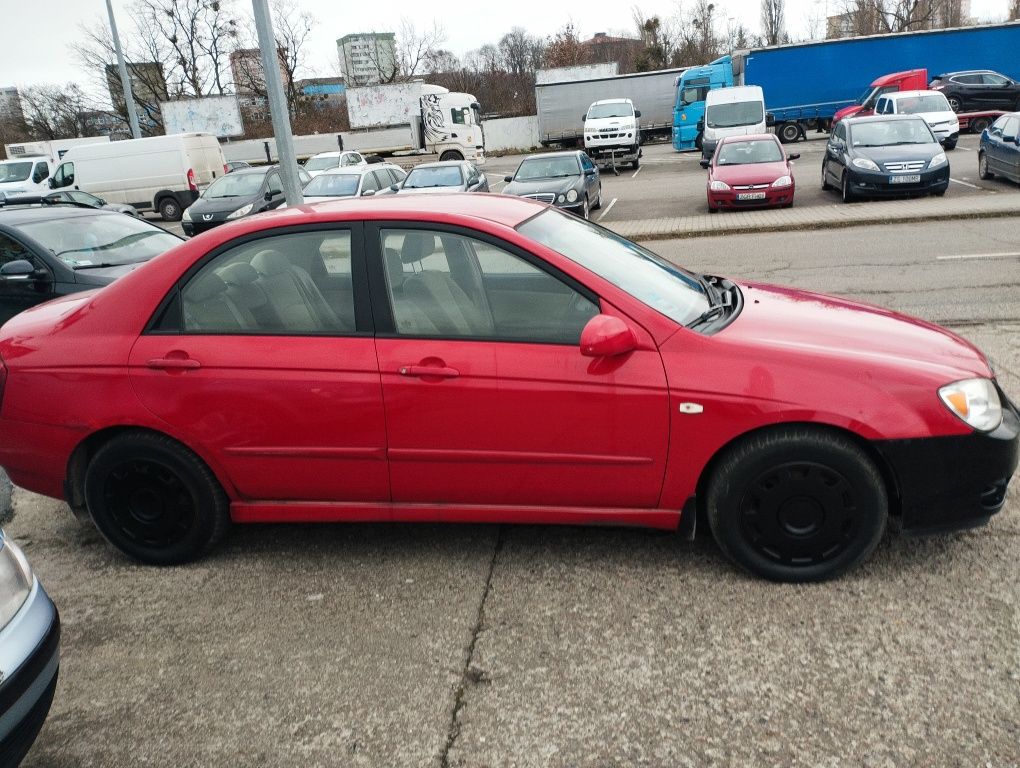 Kia Cerato rok 2005 poj .2.0 diesel