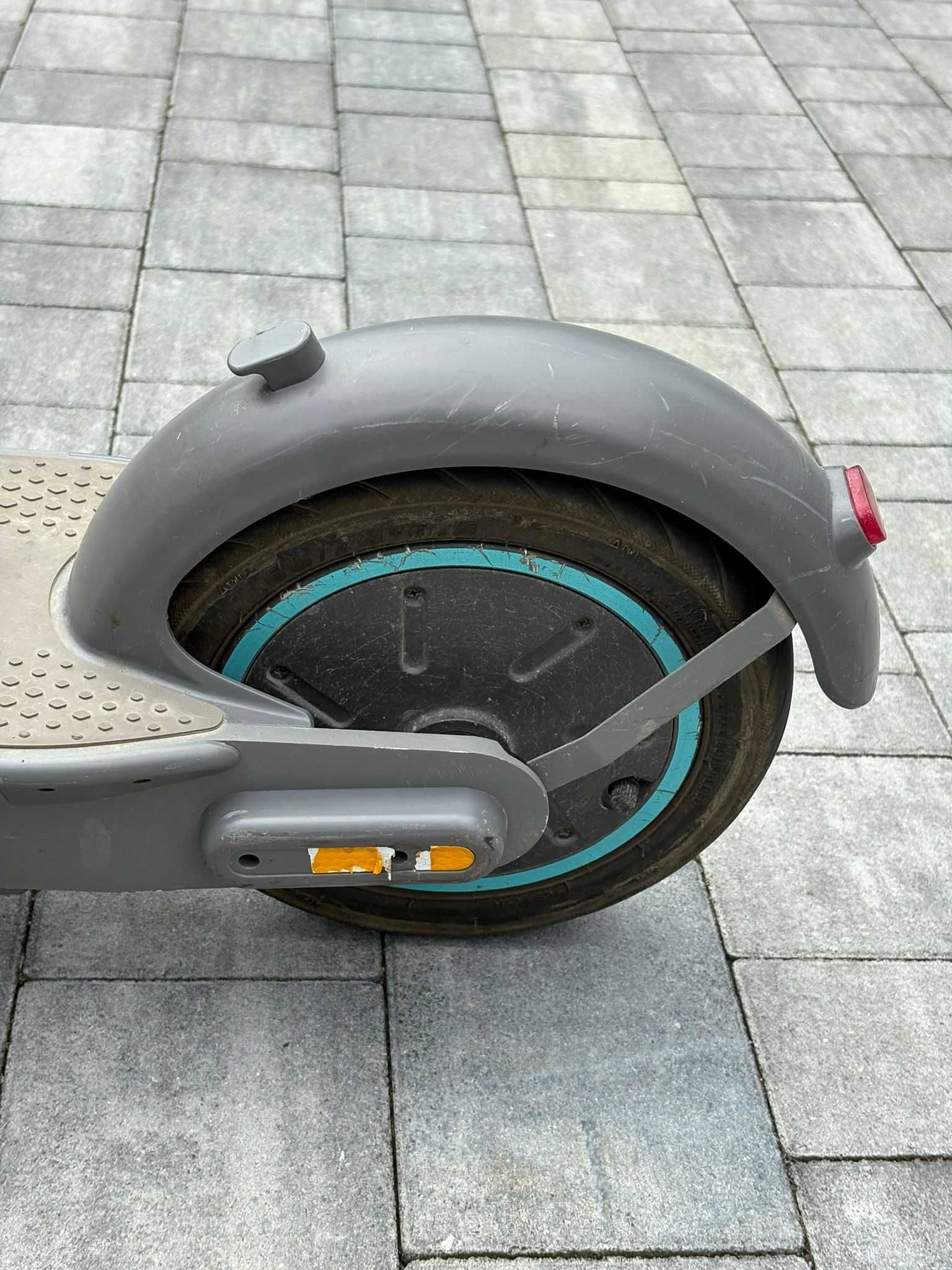 Hulajnoga  elektryczna motus scoty 10 rocznik 2023