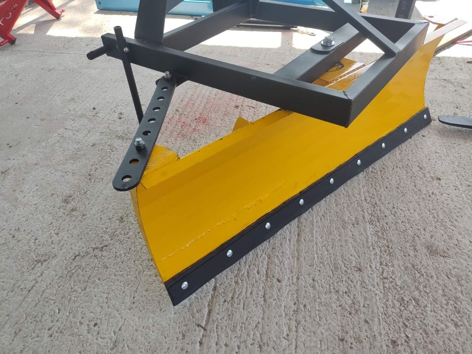 Nowy pług do śniegu zapinany na tył ciągnika 1,6-2,0m dostawa