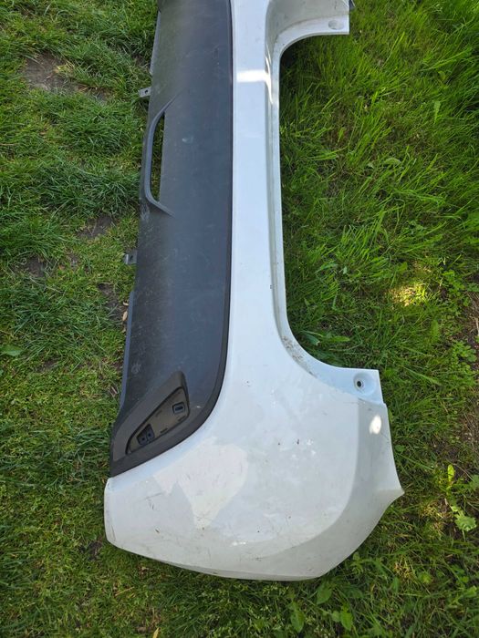 zderzak tył TOYOTA YARIS IV 4 20-