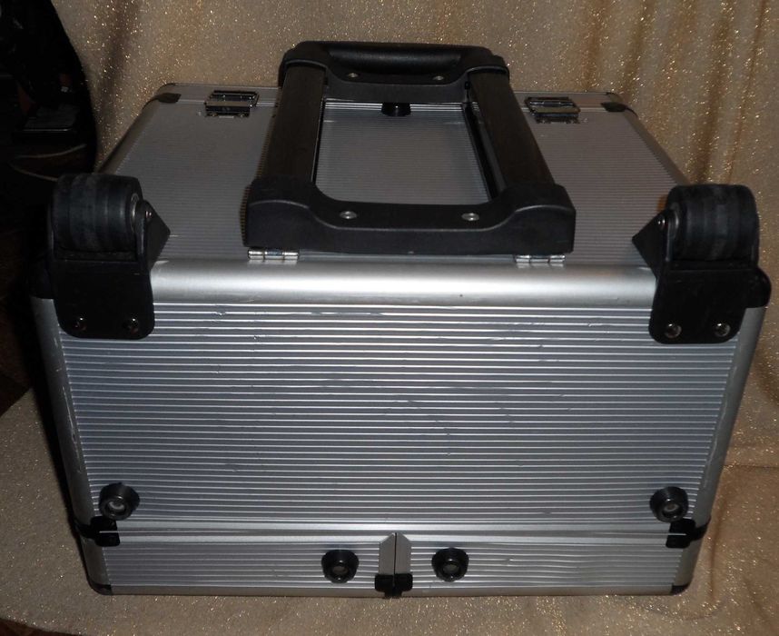 Walizka na kółkach Sibel Windows  wizażystki  i  wizażyści