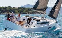 Na sprzedaż nowy jacht żaglowy marki JEANNEAU SUN ODYSSEY 350