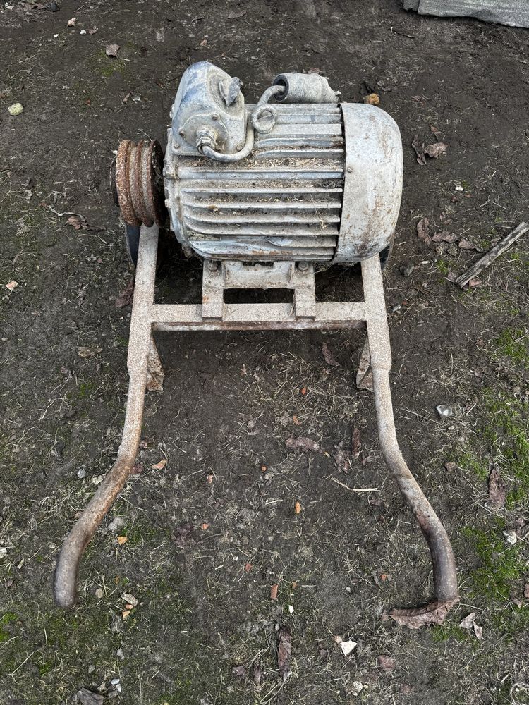 Silnik 7,5 kw na wózku
